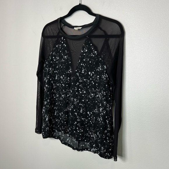 SILENCE + NOISE Splatter Print Sheer Mesh Long Sleeve Top size Small - Picture 4 of 13